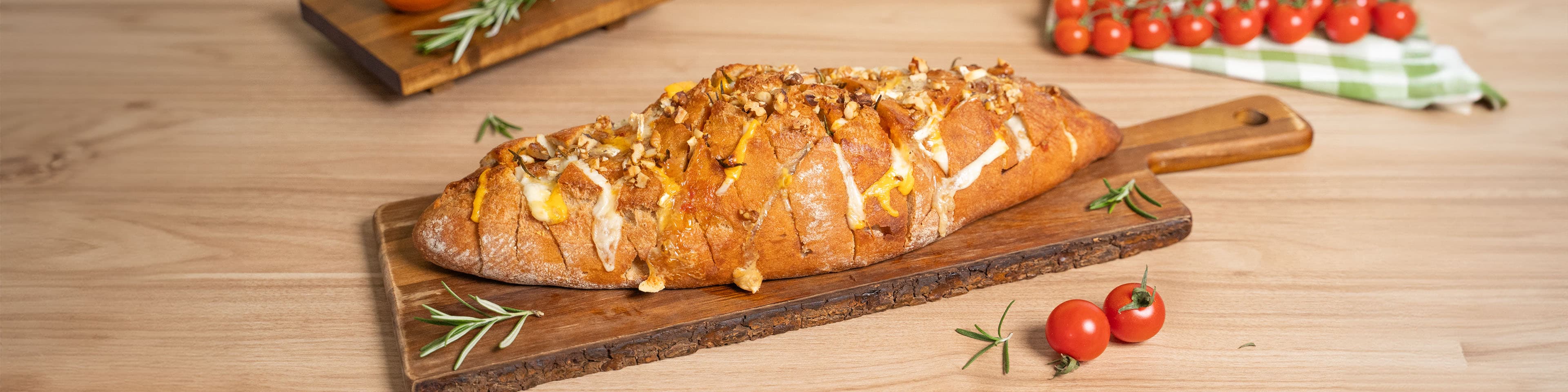 Pan relleno de mojo y queso