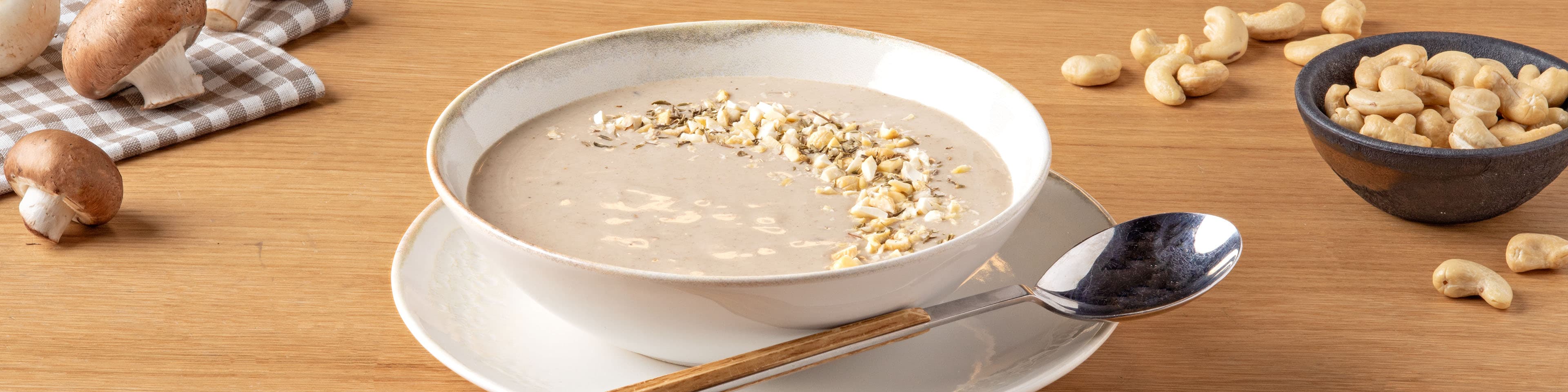 Crema de setas y anacardos