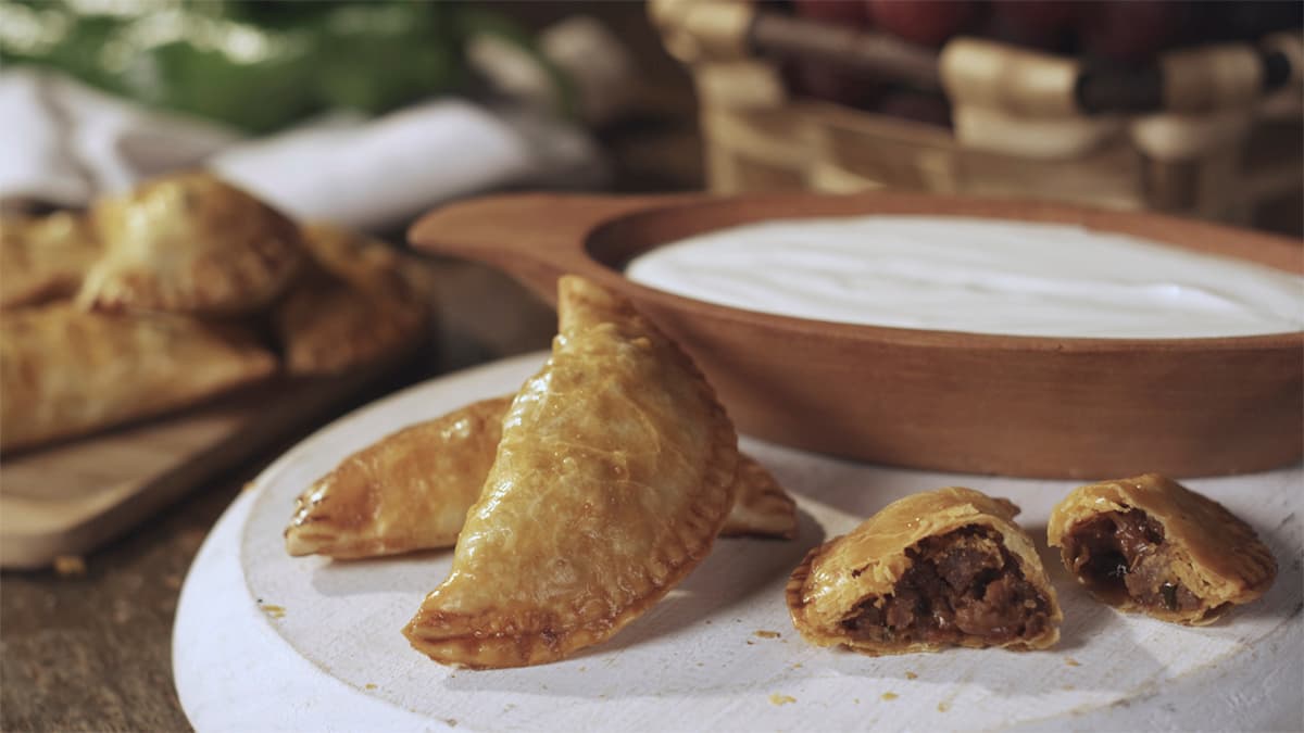 Empanadillas de ternera y uva roja