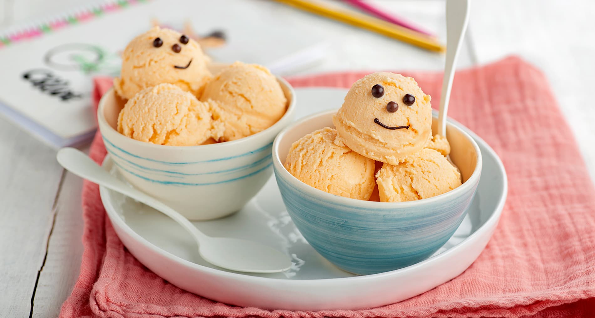 Helado casero de fruta y yogur