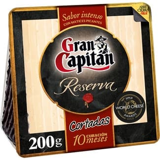 Queso añejo mezcla Reserva elaborado con leche pasteurizada cortadas cuña 200 g curación mínima 10 meses - Gran Capitan