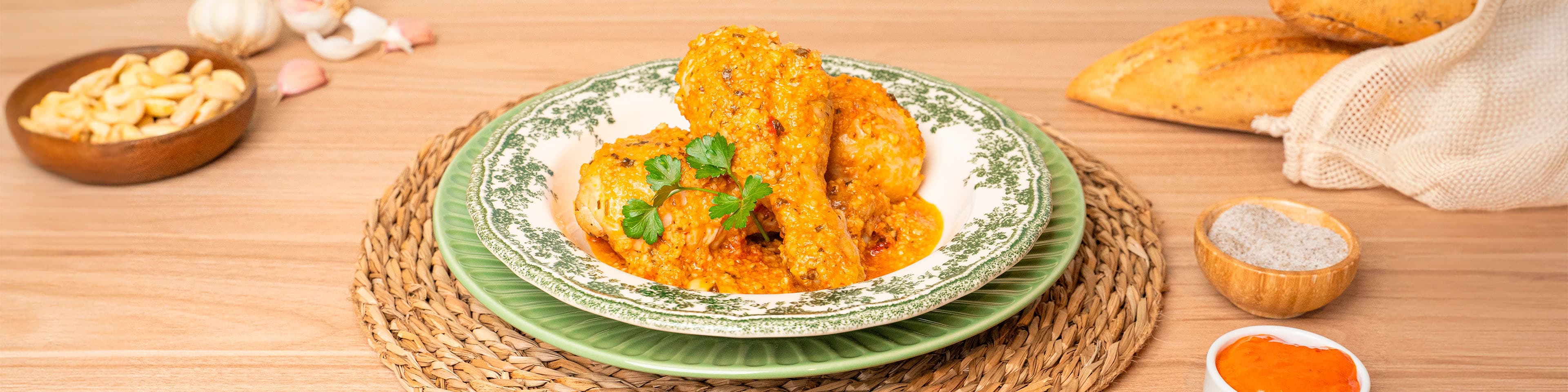 Jamoncitos de pollo en salsa de almendras