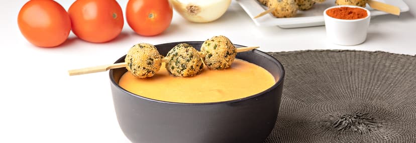 Crema de tomate con garbanzos