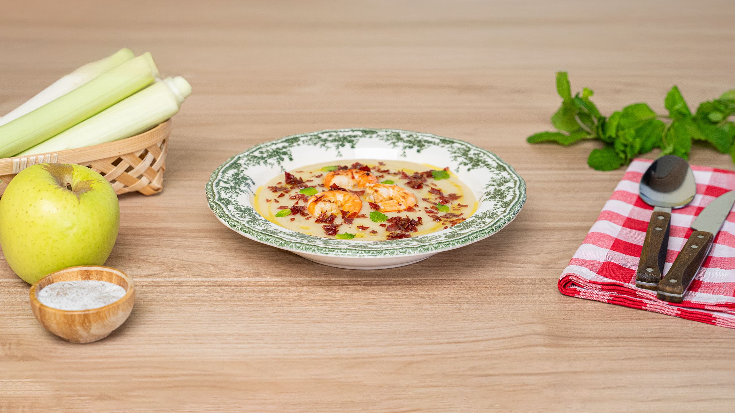 Crema de puerro, manzana y papa