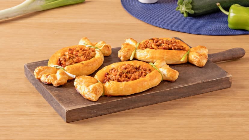 Saquitos de hojaldre rellenos