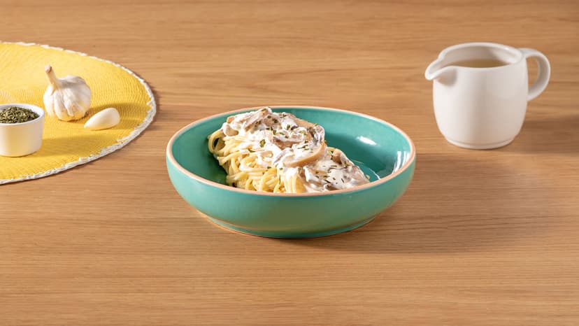 Pasta con salsa de champiñones
