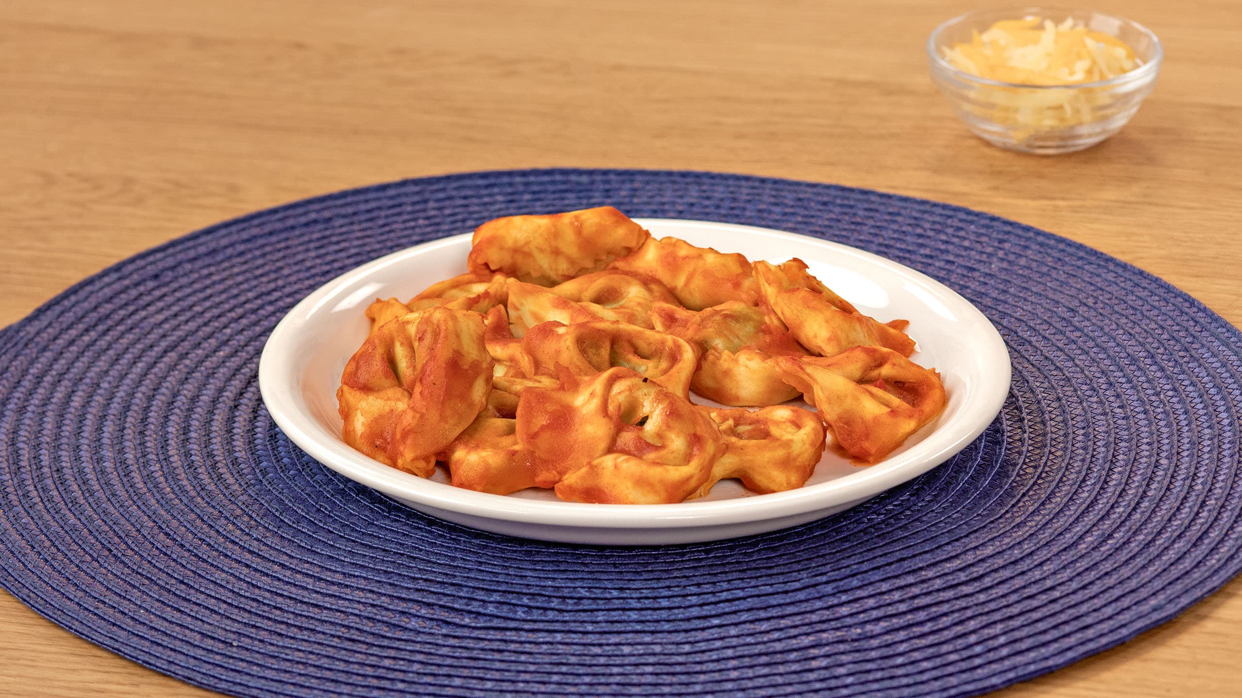 Tortelloni con tomate