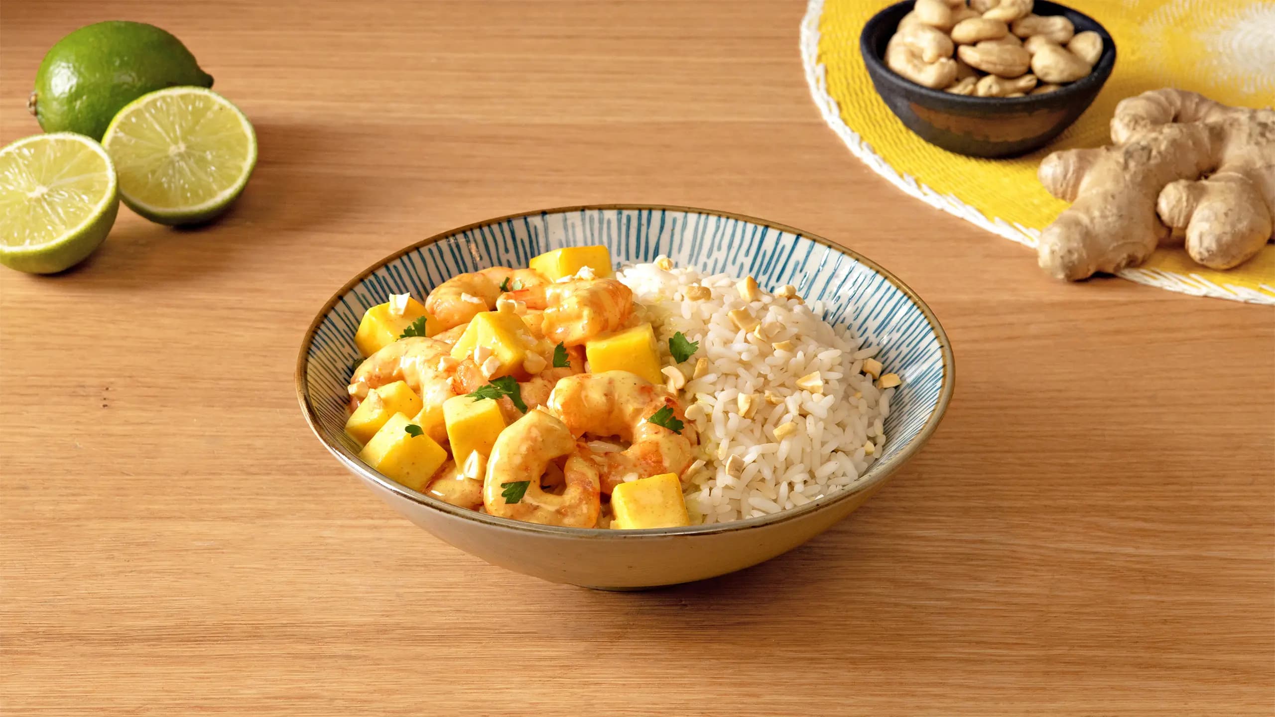 Curry con gambones y mango