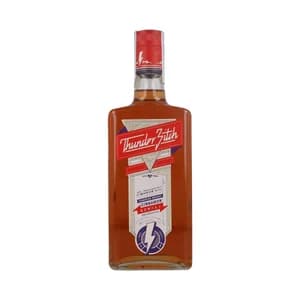 THUNDER BITCH Licor de whisky canadiense, chile y canela THUNDER BITCH botella de 70 cl.
