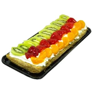 Banda hojaldrada de crema con frutas de temporada 500 g.