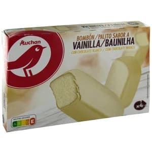AUCHAN Bombón helado gigante de vainilla con cobertura de chocolate blanco 4 x 120 ml. Producto Alcampo