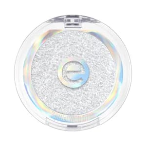 ESSENCE tono 01 Frosted shine plateado helado Sombra de ojos acabado brillante.
